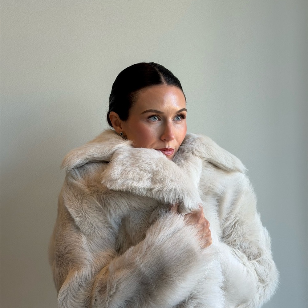 Nour Hammour Evita Long Luxurious Shearling Coat in Cloud - Picture 6 of 7